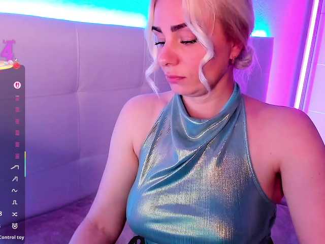 Dashulakiss1's BongaCams show and profile