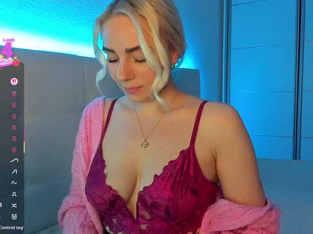 Dashulakiss1's BongaCams show and profile