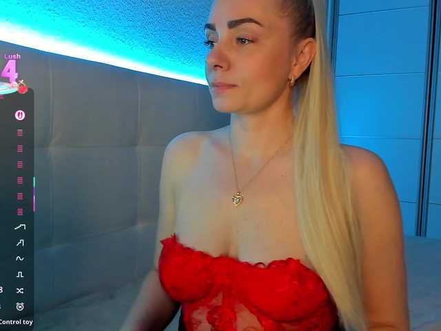 Dashulakiss1's BongaCams show and profile