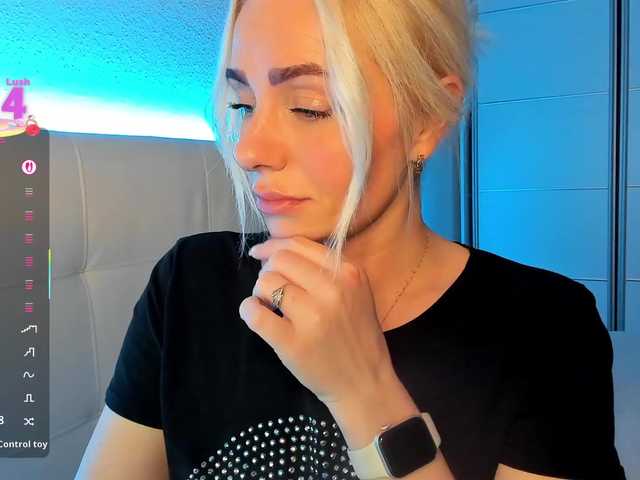 Dashulakiss1's BongaCams show and profile