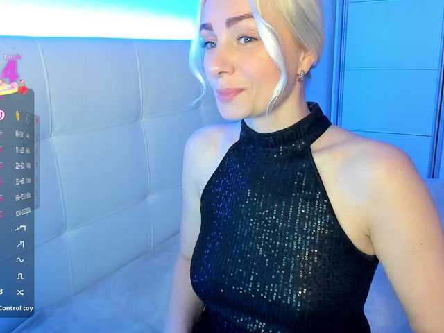 Dashulakiss1 from BongaCams