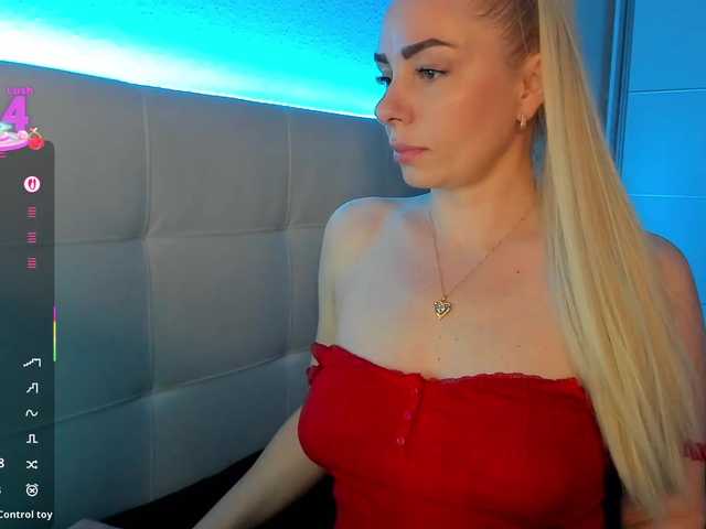 Dashulakiss1's BongaCams show and profile