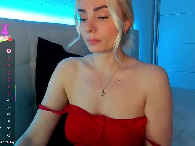 Dashulakiss1's BongaCams show and profile