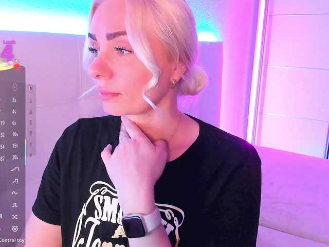 Dashulakiss1's BongaCams show and profile