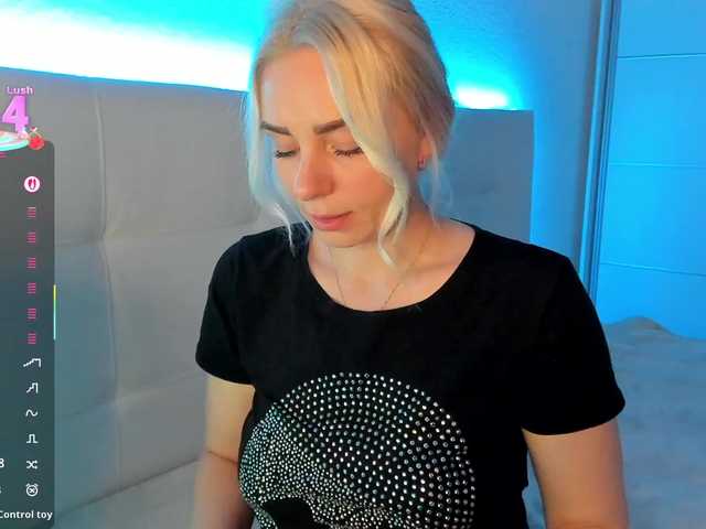 Dashulakiss1's BongaCams show and profile