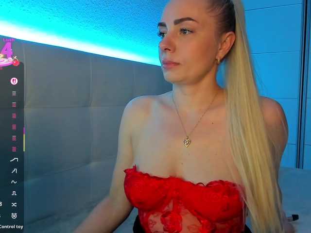 Dashulakiss1's BongaCams show and profile