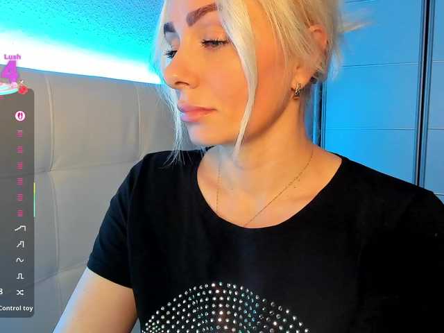 Dashulakiss1's BongaCams show and profile