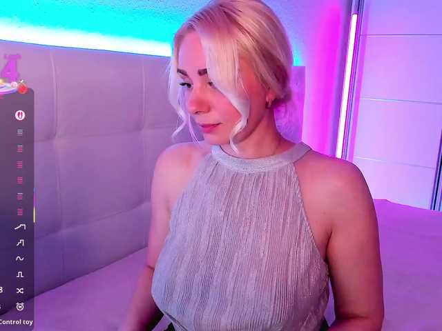 Dashulakiss1's BongaCams show and profile