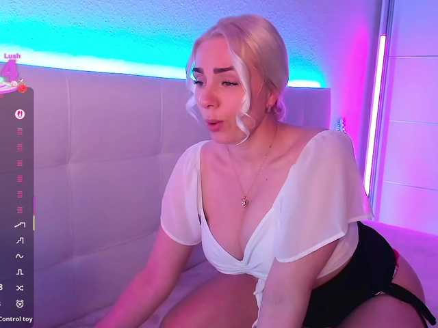 Dashulakiss1's BongaCams show and profile