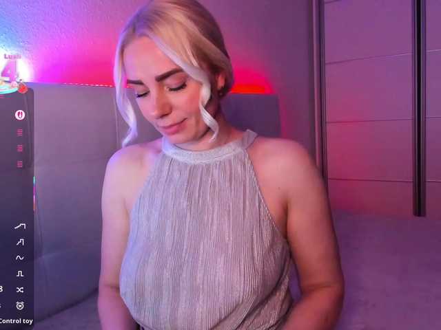 Dashulakiss1's BongaCams show and profile