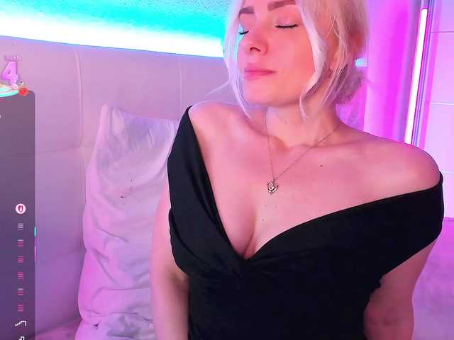 Dashulakiss1's BongaCams show and profile