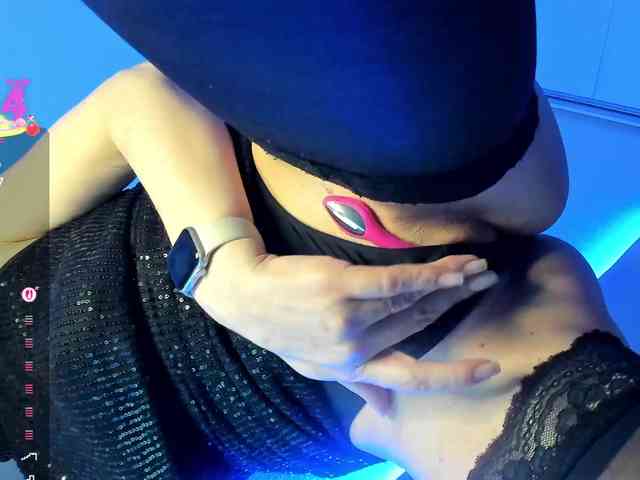 Dashulakiss1 Live Webcam on BongaCams