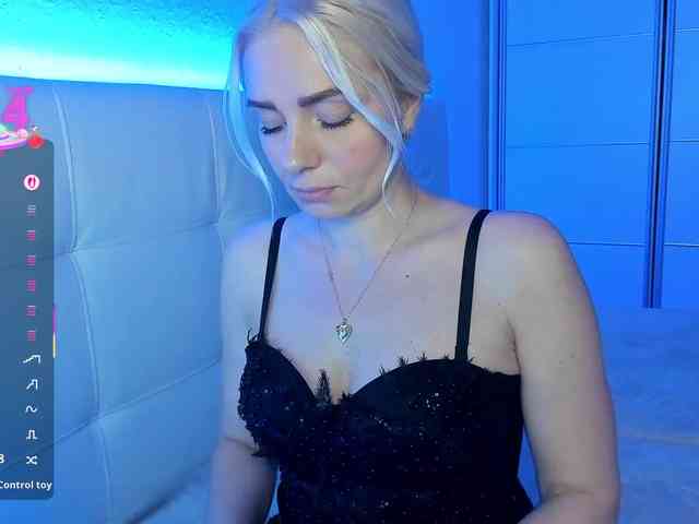 Dashulakiss1 Live Webcam on BongaCams