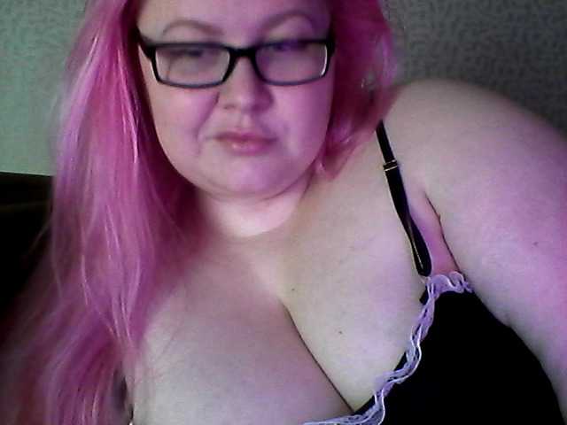 SashaLyubov's BongaCams show and profile