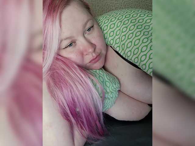 SashaLyubov's BongaCams show and profile