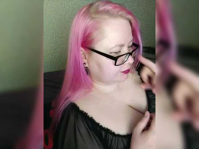 SashaLyubov's BongaCams show and profile