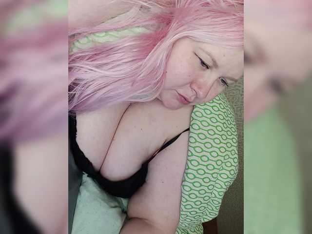 SashaLyubov's BongaCams show and profile