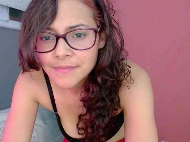 morahaze Live Webcam on BongaCams