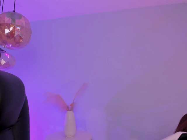 ErikaBenz's BongaCams show and profile