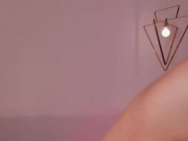 ErikaBenz from BongaCams
