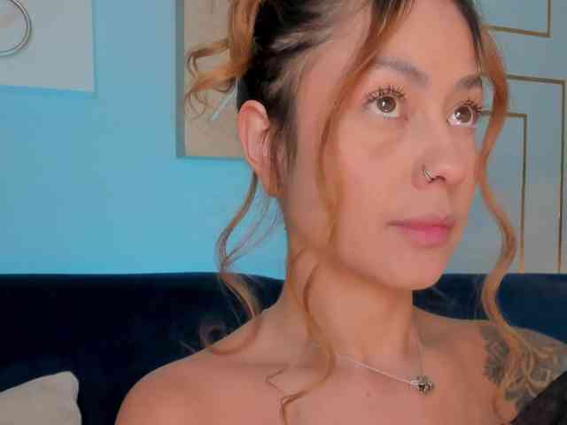 ErikaBenz webcam