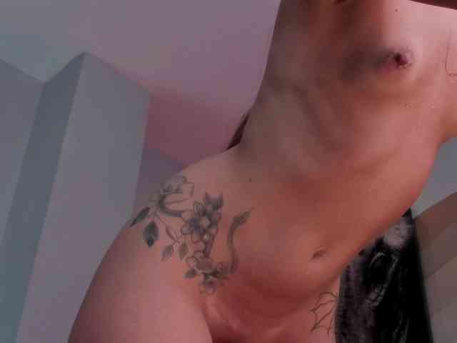 ErikaBenz webcam