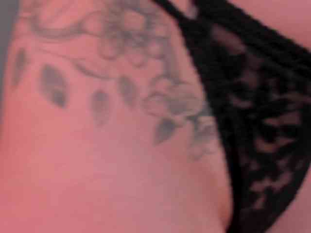 ErikaBenz webcam