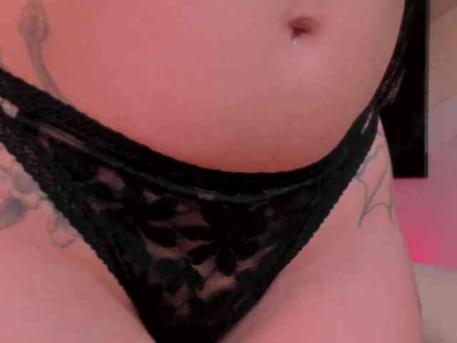 ErikaBenz webcam