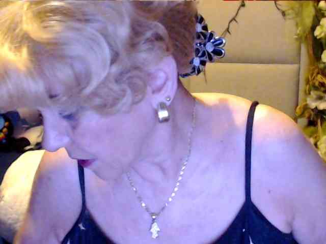ANGELGRANNY webcam