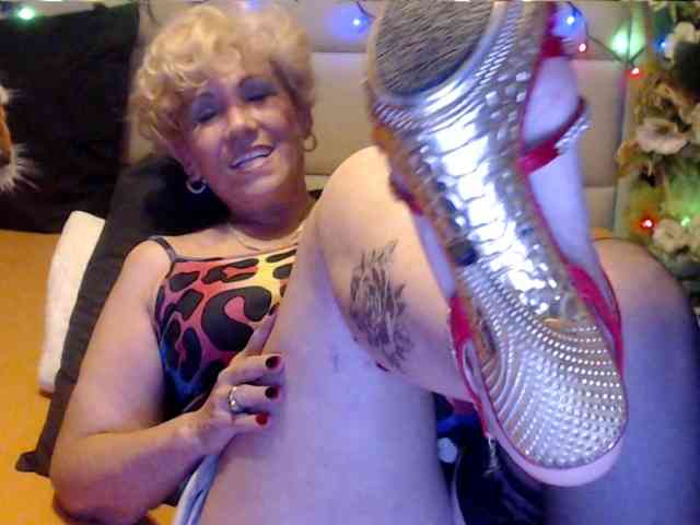 ANGELGRANNY webcam