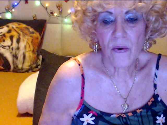 ANGELGRANNY webcam