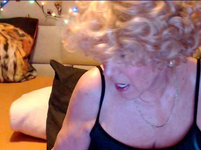 ANGELGRANNY webcam
