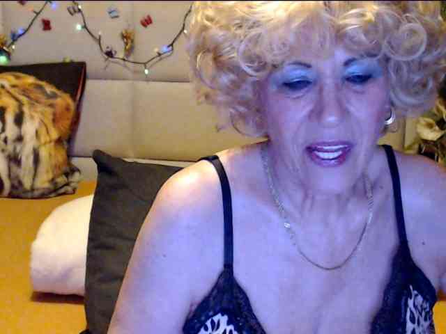 ANGELGRANNY webcam