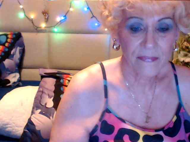 ANGELGRANNY webcam