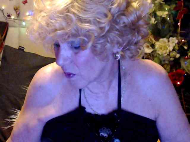 ANGELGRANNY webcam