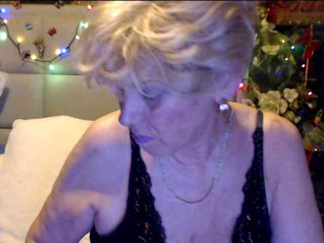 ANGELGRANNY Live Webcam on BongaCams