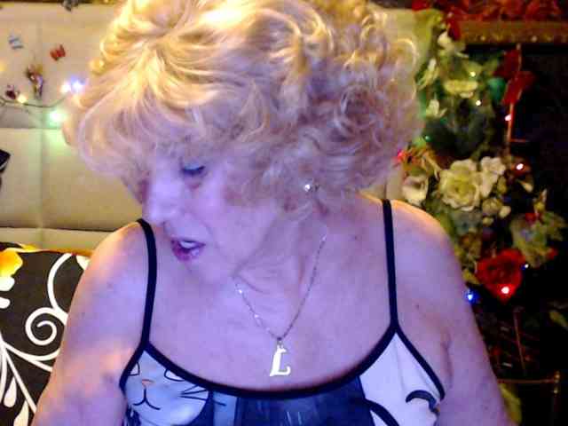 ANGELGRANNY webcam