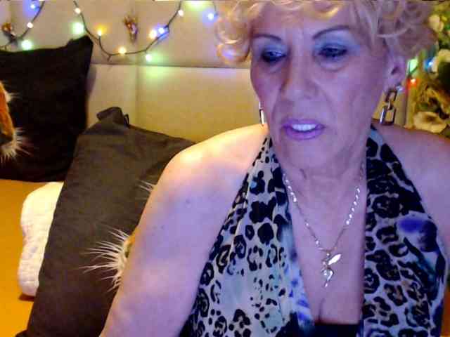 ANGELGRANNY webcam