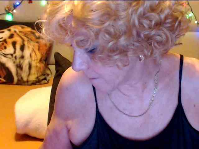 ANGELGRANNY webcam