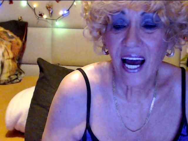 ANGELGRANNY webcam
