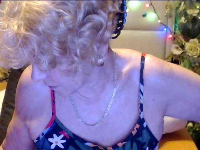 ANGELGRANNY webcam