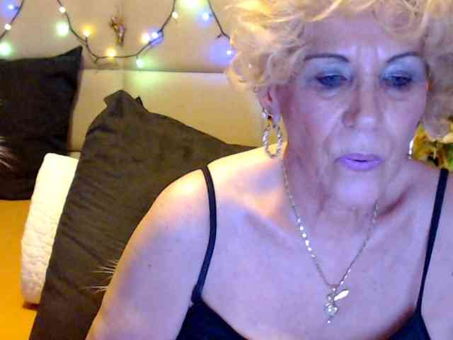 ANGELGRANNY webcam