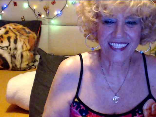 ANGELGRANNY webcam
