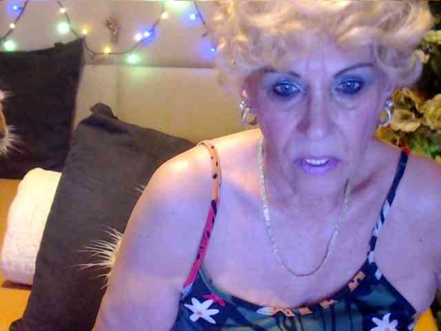 ANGELGRANNY webcam