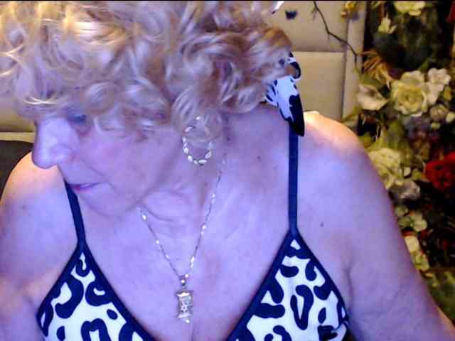 ANGELGRANNY webcam