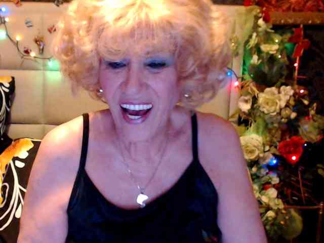 ANGELGRANNY Live Webcam on BongaCams