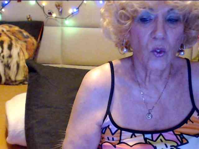 ANGELGRANNY webcam