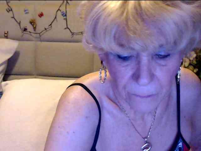 ANGELGRANNY webcam