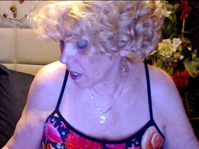 ANGELGRANNY webcam