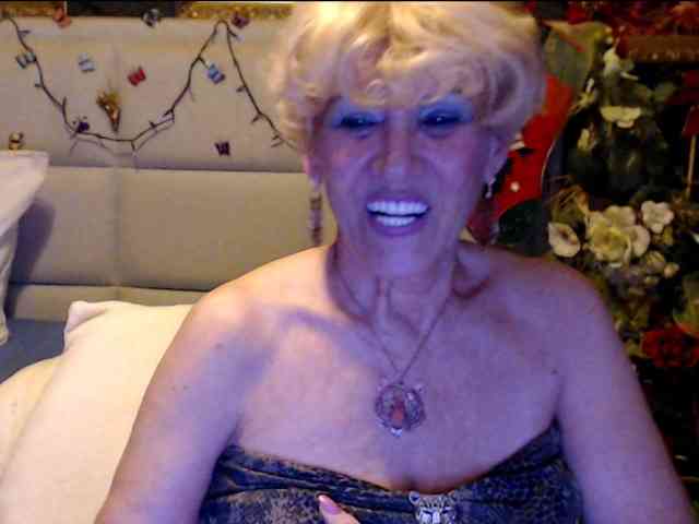 ANGELGRANNY webcam